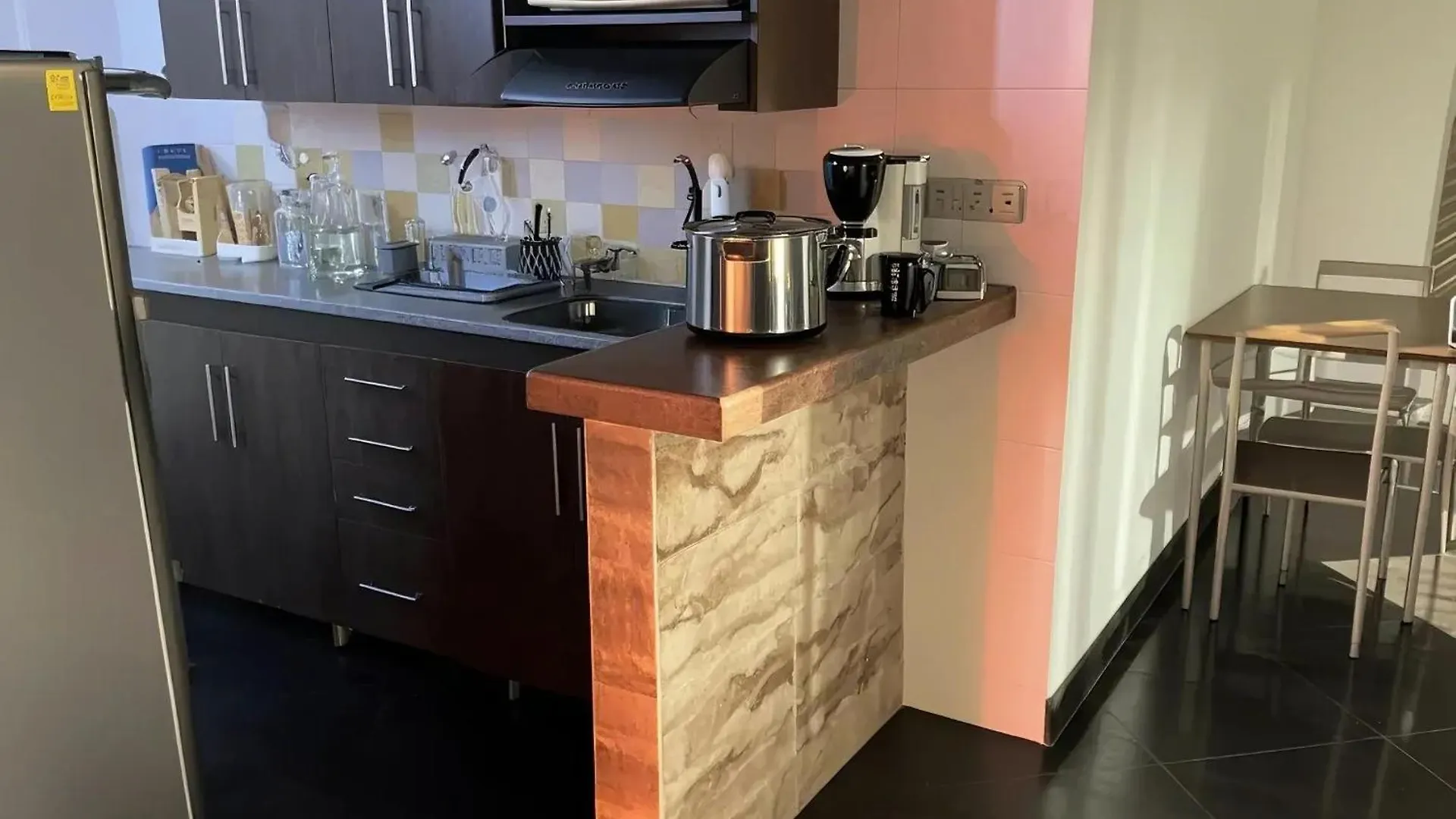 Aparta Suites Torre De Prado 504 Medellín 0*,