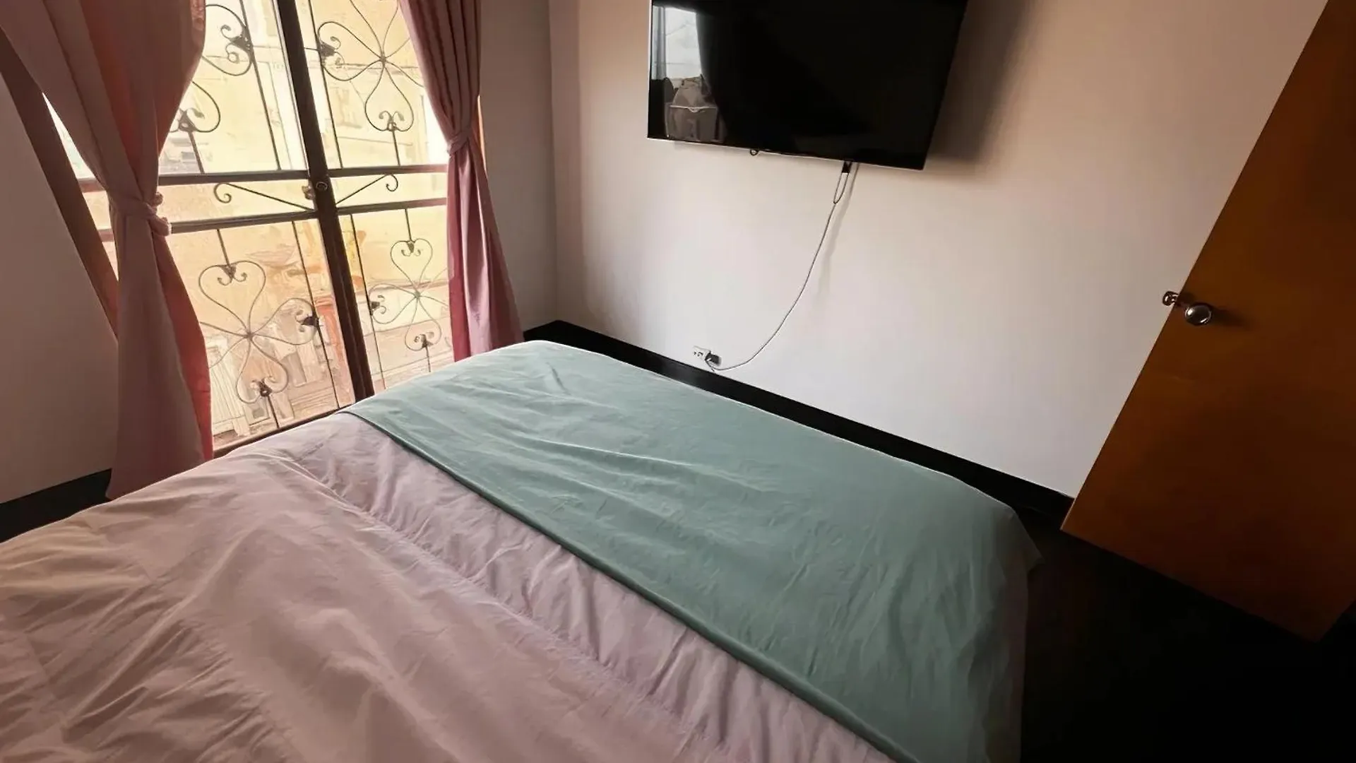 Apartamento Aparta Suites Torre De Prado 504 Medellín